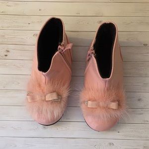 Brand new kids shoes size 8